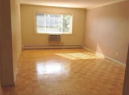 329 Harvard St #30 — Photo 2