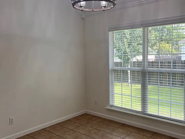 4077 Huntley Dr — Photo 15