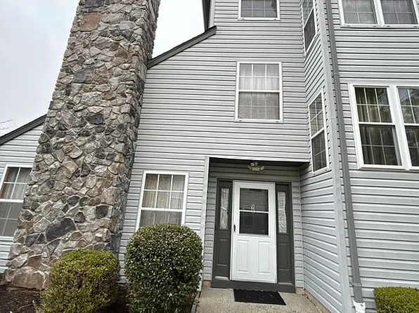 98 Orion Rd, Piscataway, NJ 08854