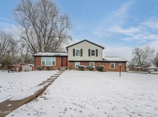 6723 Fordham Ln, Louisville, KY 40291
