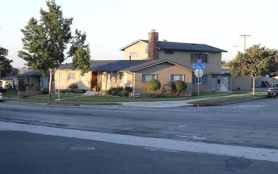 Mid-century triplex in Ladera Heights. View of entire property.
