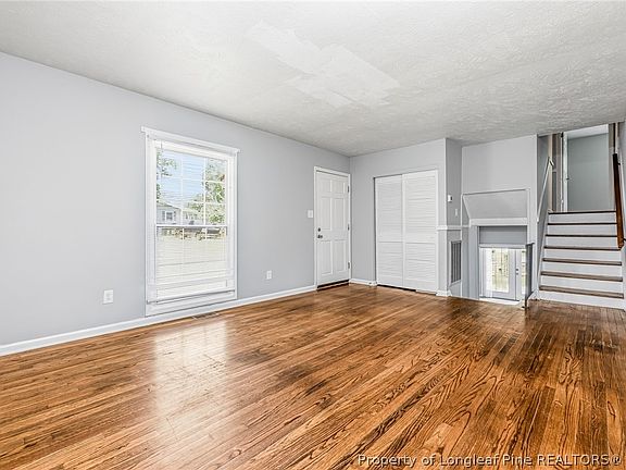 4th image of 5467 Lazybrook Ct