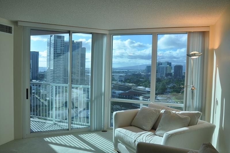1st image of 801 King St #2306
