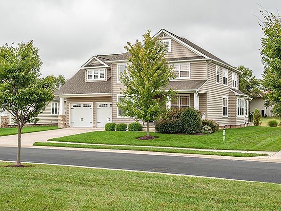 3rd image of 17333 Graceland Dr