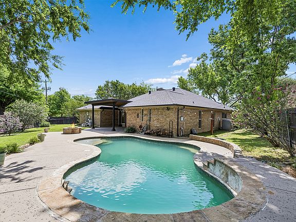 3rd image of 5 Heritage Ct