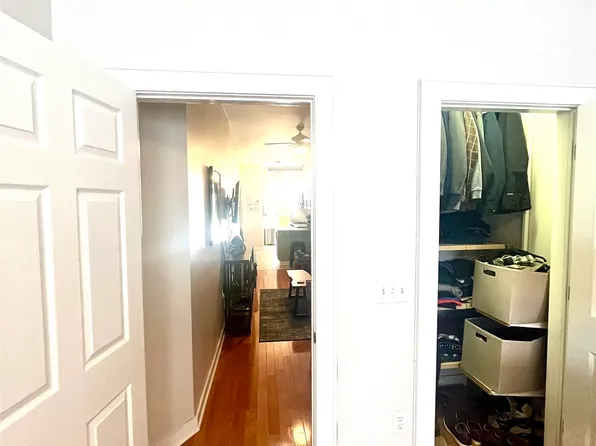 422 Bloomfield Street image 9 of 14