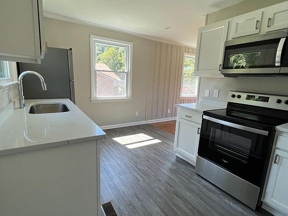 3rd image of 2800 Kulman Pl #2802