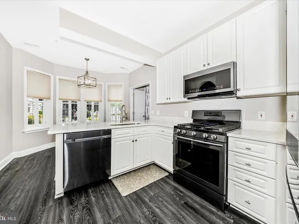 2520 Waterside Dr Unit 105, Frederick, MD 21701