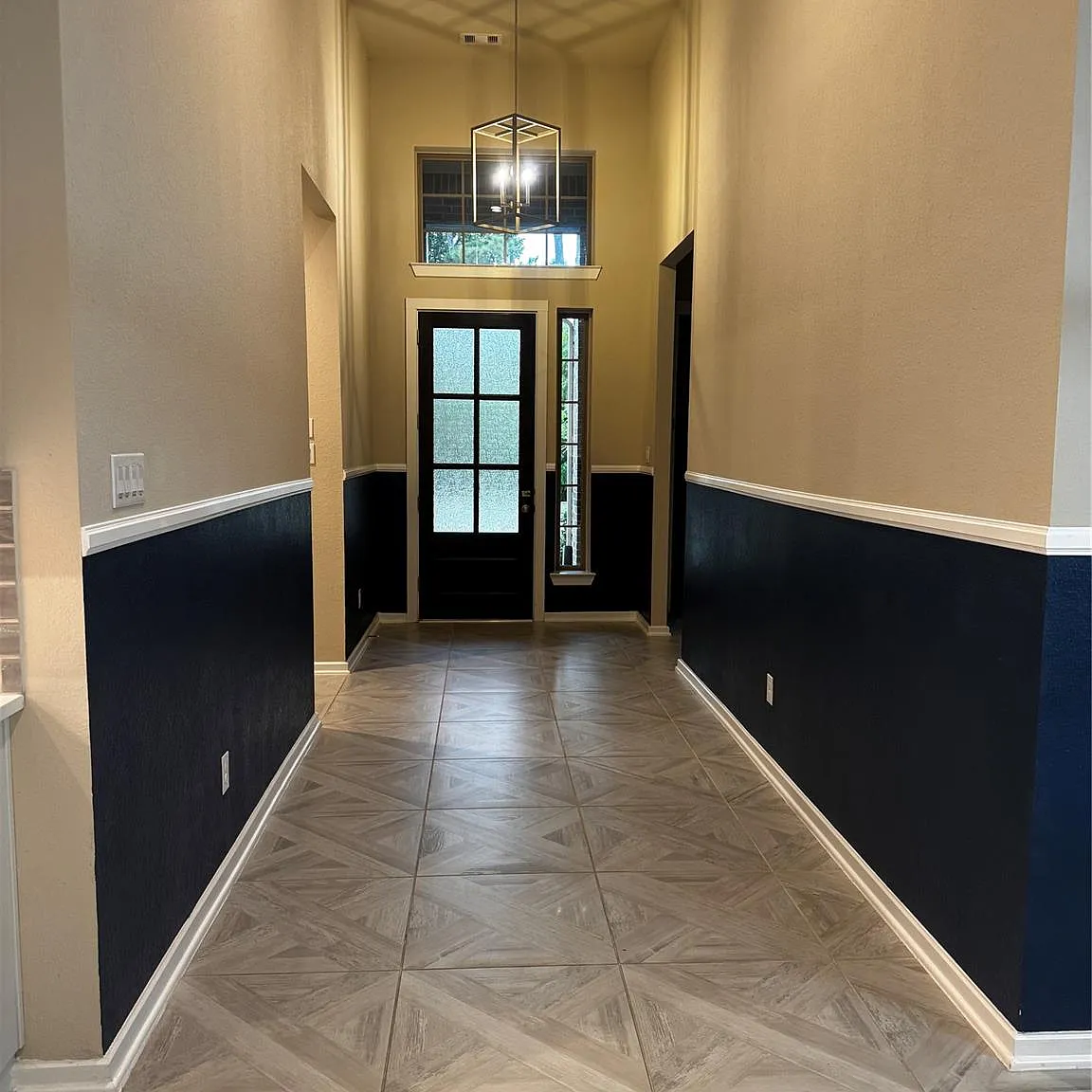4 bed, 3.0 bath, 2414 sqft, $3,300 — Photo 4