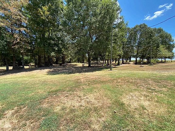 4th image of 1742 County Road 4234
