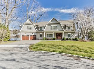 635 Springer Rd, Fairfield, CT 06824