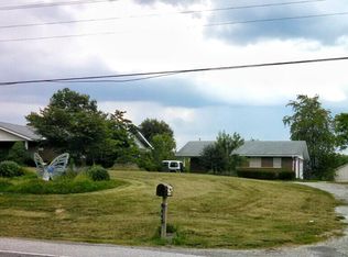 864 Troy Ofallon Rd, Troy, IL 62294