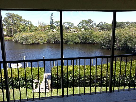 Master Bedroom / Balcony View