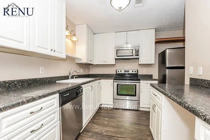 2 bed, 3.0 bath, 1996 sqft, $1,925 — Photo 4