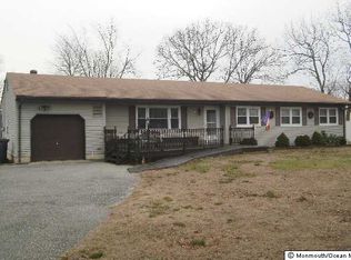 278 Lake Oak Pl, Brick, NJ