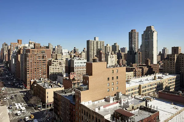 Sold by Warburg | media 35