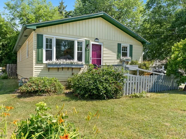 150 Parmely Ave, Elyria, OH 44035