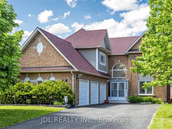36 Chartwell Cres, Georgina, ON L4P 3N8