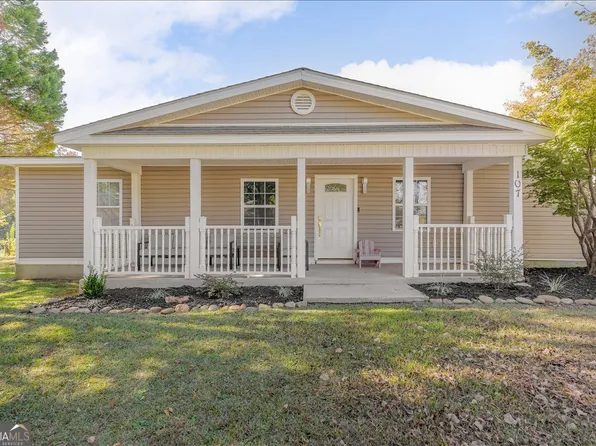107 Chisom Trl, Bonaire, GA 31005