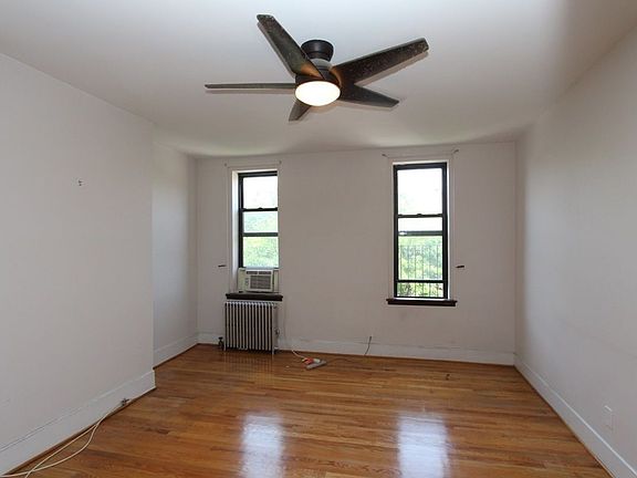 5th image of 70 N Henry St APT 3R