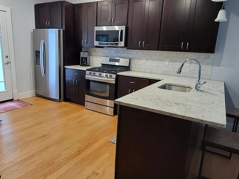 1700 2nd St NW #5 — Photo 7