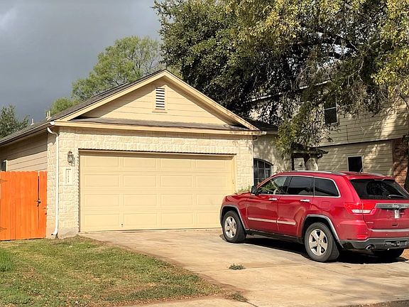 3rd image of 10819 Bramante Ln