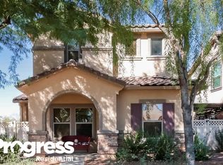 969 S Hawk Ln, Gilbert, AZ 85296