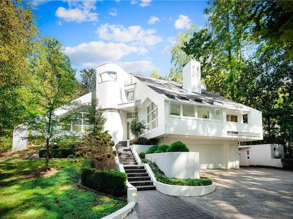 423 Hillside Dr NW, Atlanta, GA 30342