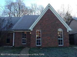 5880 Garden Walk E, Southaven, MS 38671