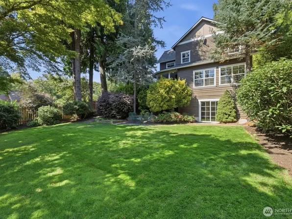 506 Azalea Avenue NE, Bainbridge Island, WA 98110