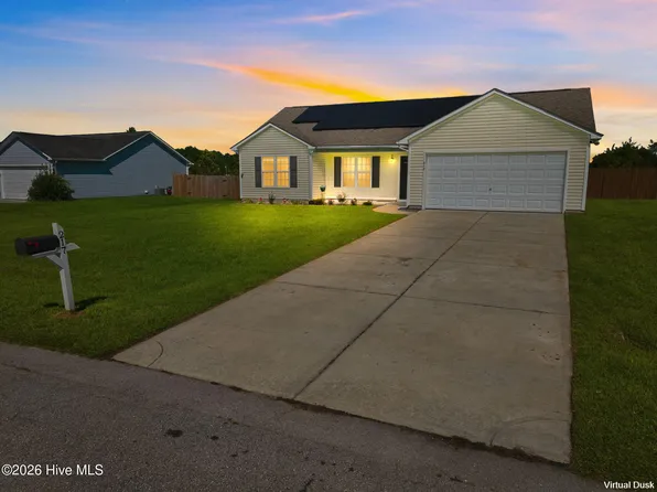 217 Cherry Blossom Drive, Richlands, NC 28574