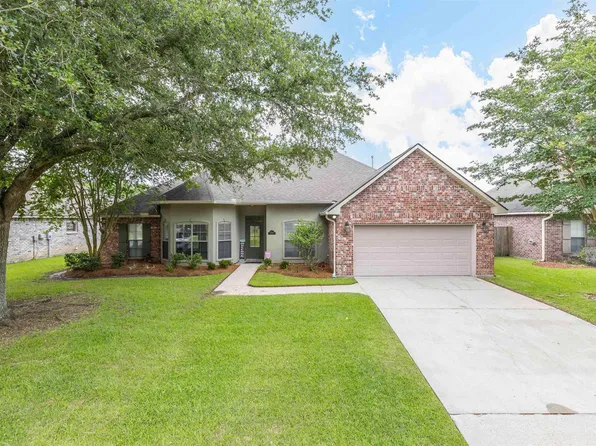 37168 Cobblestone Ave, Geismar, LA 70734