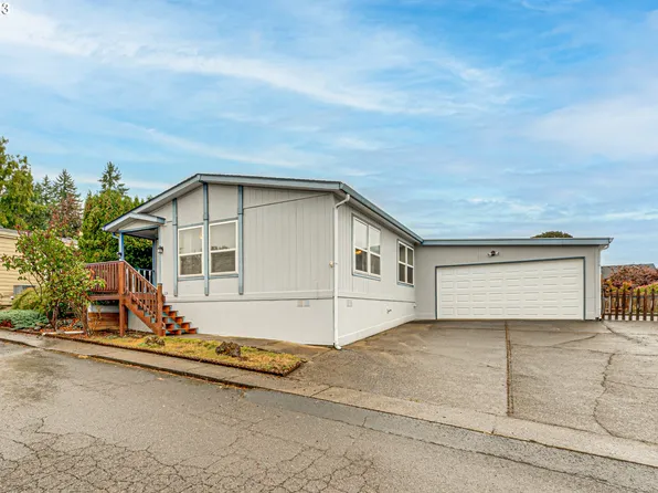 1403 W C Ave, La Center, WA 98629