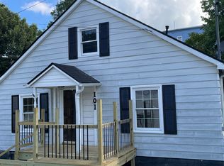 101 Martin St, Midway, KY 40347
