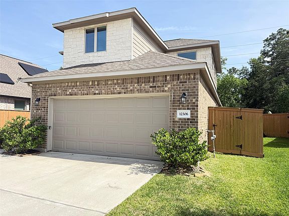 2nd image of 12306 Belhaven Terrace Dr