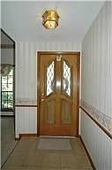 3rd image of 613 Olde Oaks Dr