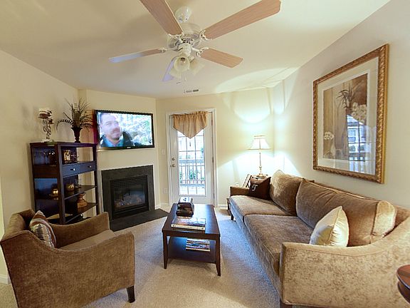 2nd image of 519 Old Colonial Way Floor 3
