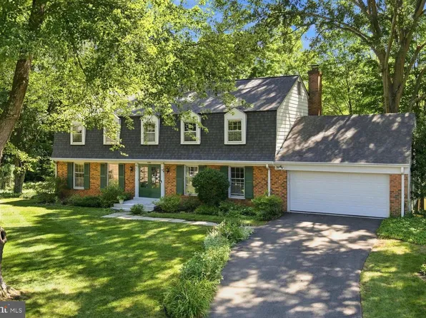 4200 Pickering Pl, Alexandria, VA 22309