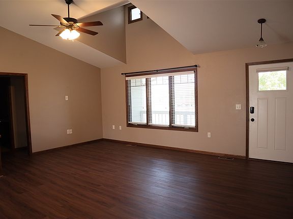 4th image of 3309 Gary Ave