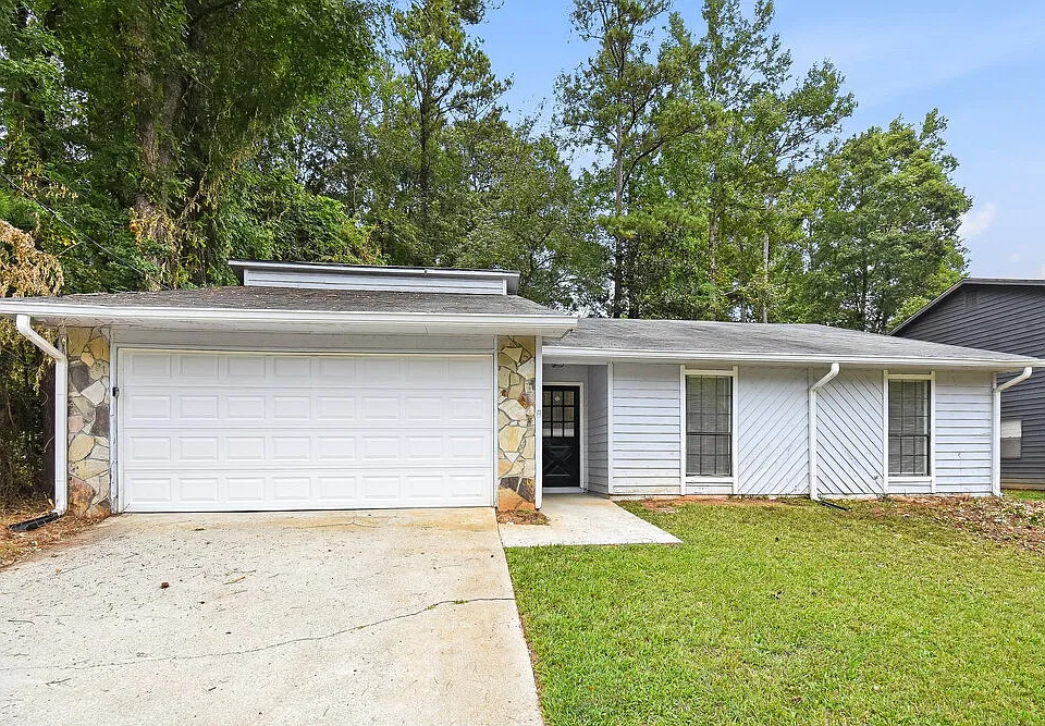 5498 Springwood Ln