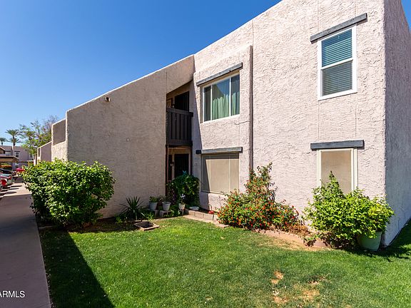 2nd image of 1927 E HAMPTON Avenue #255