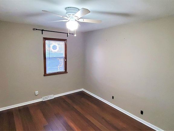 5th image of 7606 Grenville St