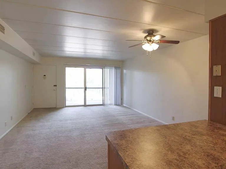 2908 Treeside St NW #B — Photo 8