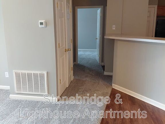 4th image of 9102 Beacon Dr #15