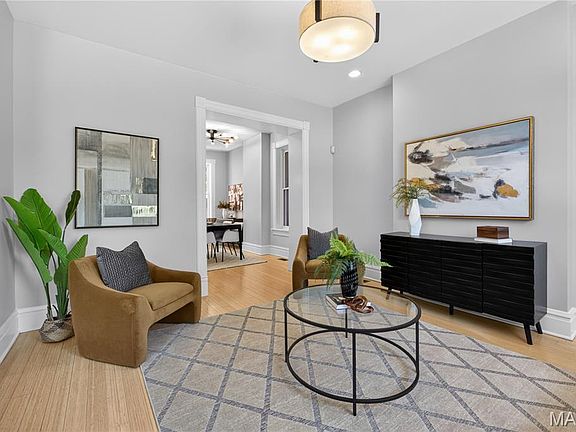 3rd image of 4159 McRee Ave