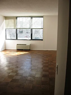 Rented by Realty Operations Group | media 6