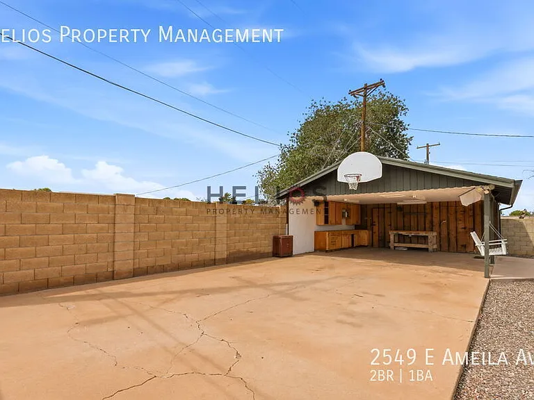 2549 E Amelia Ave — Photo 23
