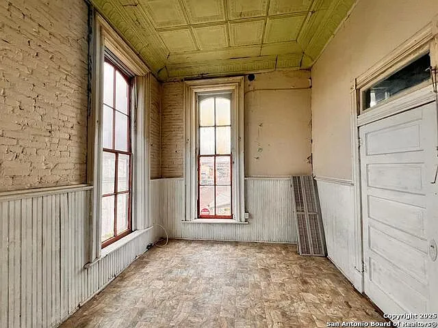 520 Davis Ave #B — Photo 12
