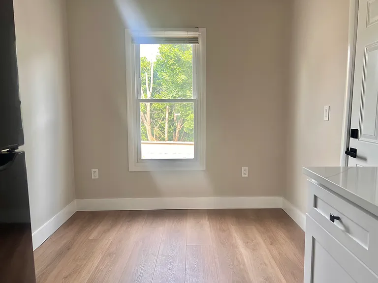 752 Belmont Ave #7 — Photo 8