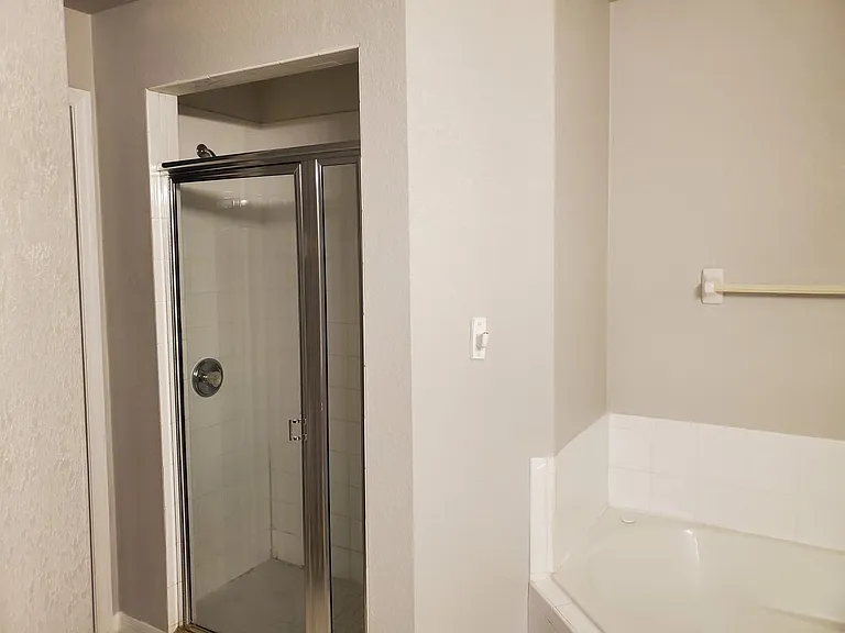 445 Reading St — Photo 9